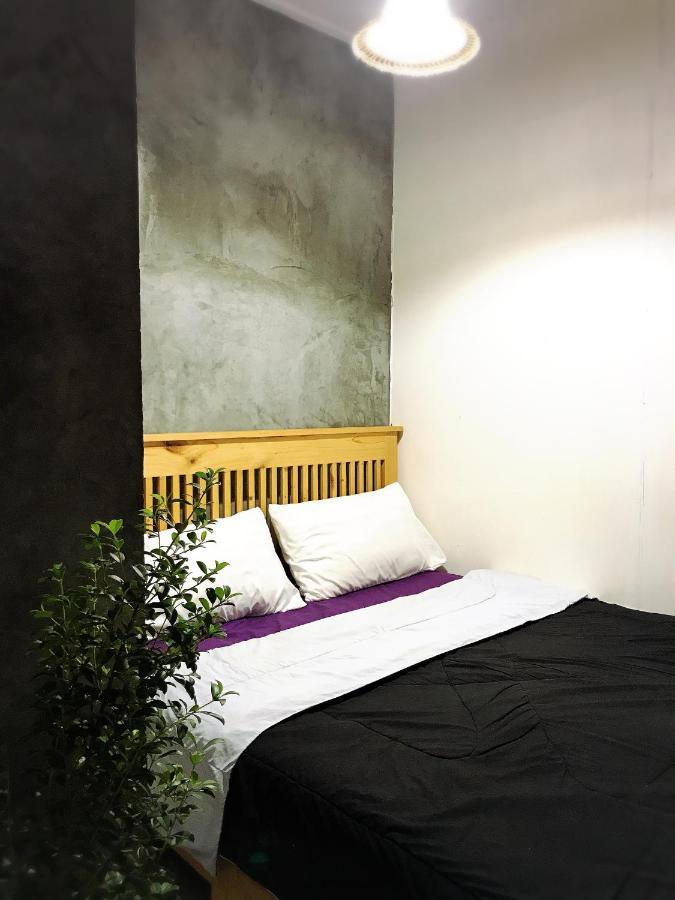 Lanna Hostel Chiang Mai Bagian luar foto
